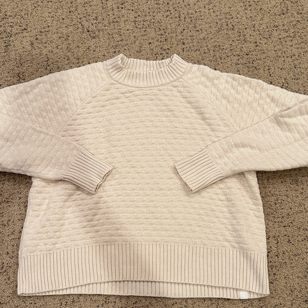 EUC Lululemon Elegant Cream Sweater